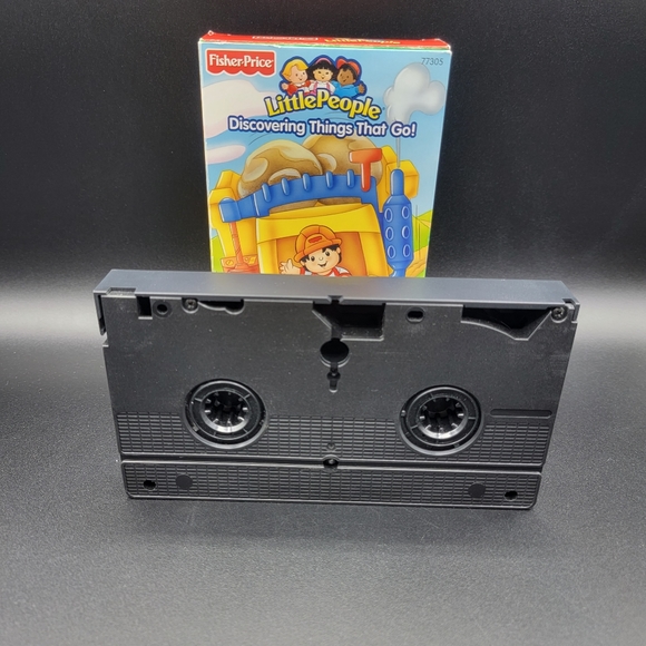 Fisher Price Little People Volume 4 Discovering Things That Go ! VHS Tape Kids - Picture 4 of 9